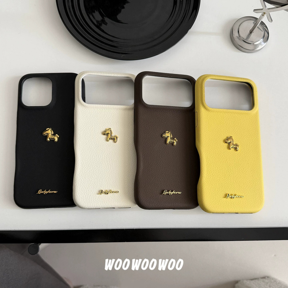 Simple Chinese Zodiac Golden Horse IPhone Case สําหรับ iPhone 17 Pro Max 17 Pro 17 Air 17 16 15 14 13 12 11 Anti Drop เลนส์ป้องกันหนังนุ่ม Matte ฝาหลัง