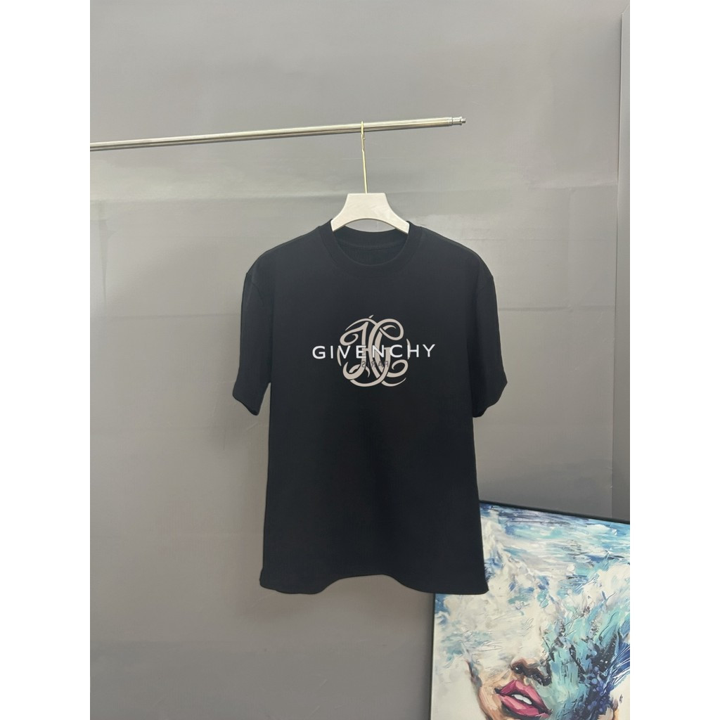 GIVENCHY/GIVENCHY 2026 ต้นฤดูใบไม้ผลิสไตล์ใหม่เสื้อยืดแขนสั้นผู้ชายผู้หญิงคู่สไตล์สีทึบ 2026 ต้นฤดูใ