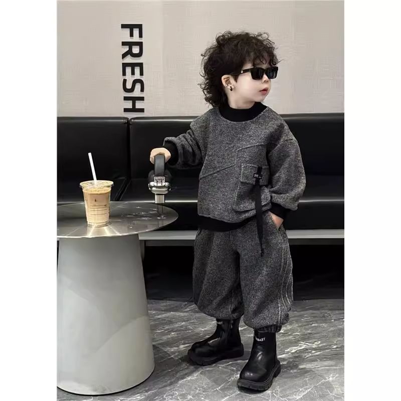 COD 2026 Boys ฤดูใบไม้ผลิฤดูใบไม้ร่วง 2025 สไตล์ใหม่เด็กฤดูใบไม้ร่วงฤดูหนาว Cool หล่อหนาเสื้อกันหนาว