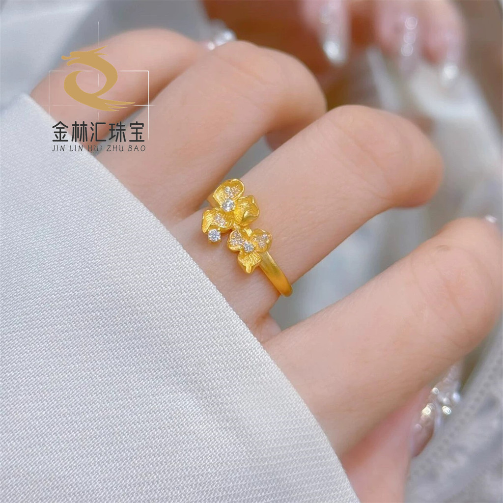 Iris Often in High-End Ring Iris ฝังเพทายอินเทรนด์