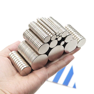 แม่เหล็กกลมแบน (1ชิ้น) แม่เหล็กแรงสูง แม่เหล็กทรงกลมแบน ความหนา 3-4mm. #Z-0022