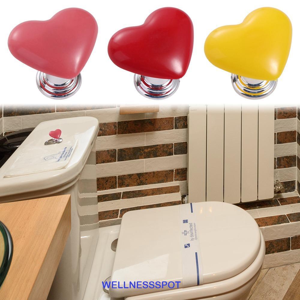 WELLNESSSPOT ปุ่มห้องน้ํา 2 ชิ้น, เล็บป้องกันห้องน้ําที่มีสีสันกด, Creative Love รูปหัวใจกดน้ํา Flush ปุ่มอาบน้ําตกแต่งห้อง