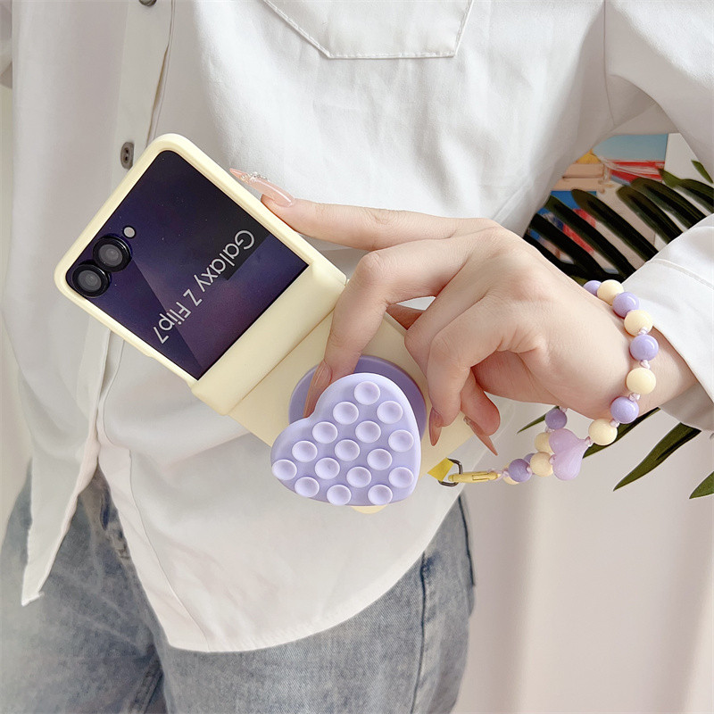 เคสแม่เหล็กคู่พร้อมตัวยึดถ้วยดูดหัวใจแกนกลางสําหรับ Samsung Galaxy Z Flip 7 6 5 ฝาครอบ