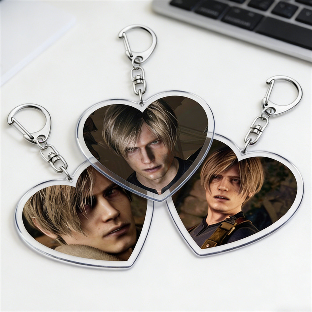 ร้อนสยองขวัญวิดีโอเกม Leon Love Heart Shape พวงกุญแจสําหรับอุปกรณ์เสริม Kennedy พวงกุญแจเครื่องประดับเพื่อนแฟน Gamers Gaming