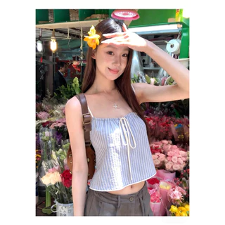 Rosie❄️พร้อมส่ง🤍เสื้อสายเดี่ยวสั้นสวยงาม ลายทางแนวตั้งคอนทราสต์ แต่งสายรัดที่สวยงาม สไตล์เรียบง่ายเหมาะกับทุกโอกาส