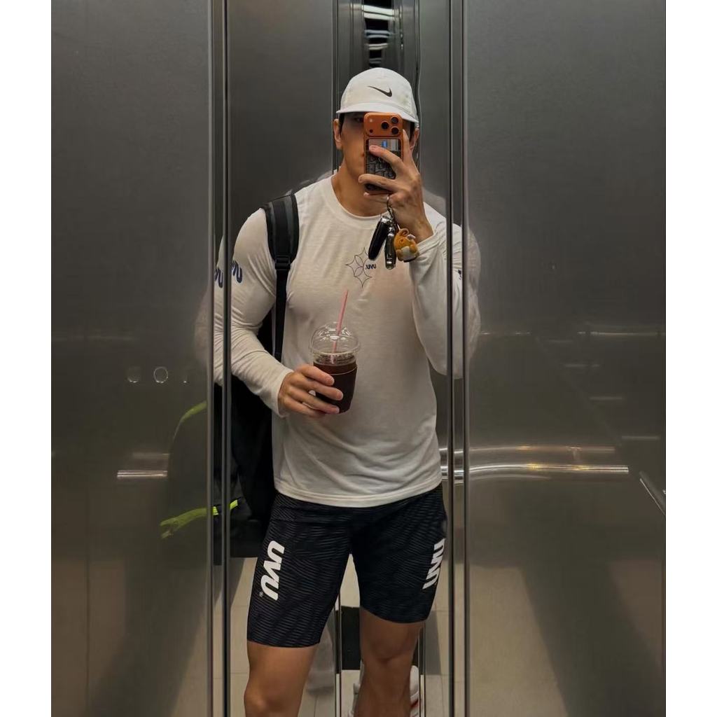 เสื้อยืดแขนยาวสำหรับวิ่ง UVU Running Paris ระบายอากาศได้ดีและมีน้ำหนักเบาทึ้น