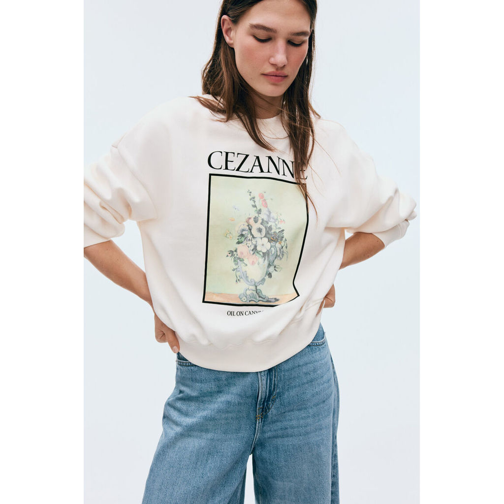 H&M(เอชแอนด์เอ็ม) เสื้อสเวตเชิ้ตลายพิมพ์โอเวอร์ไซส์ Women Oversized print-motif sweatshirt 1314590_1