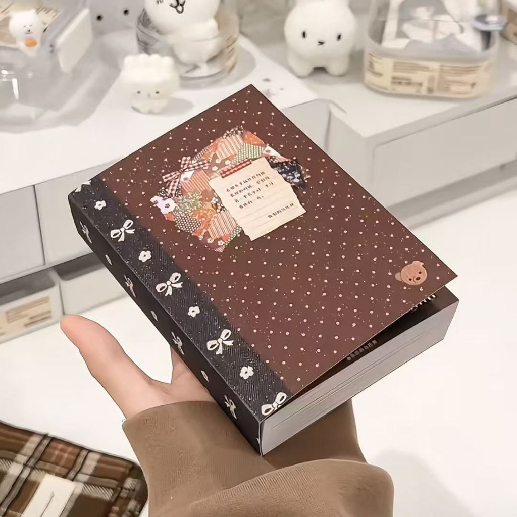 หนังสือสติกเกอร์ภาพประกอบสไตล์โบราณคิด ยูโทเปีย หนังสือสีแดงเล็ก ๆ สไตล์เดียวกันคู่มือวัสดุ