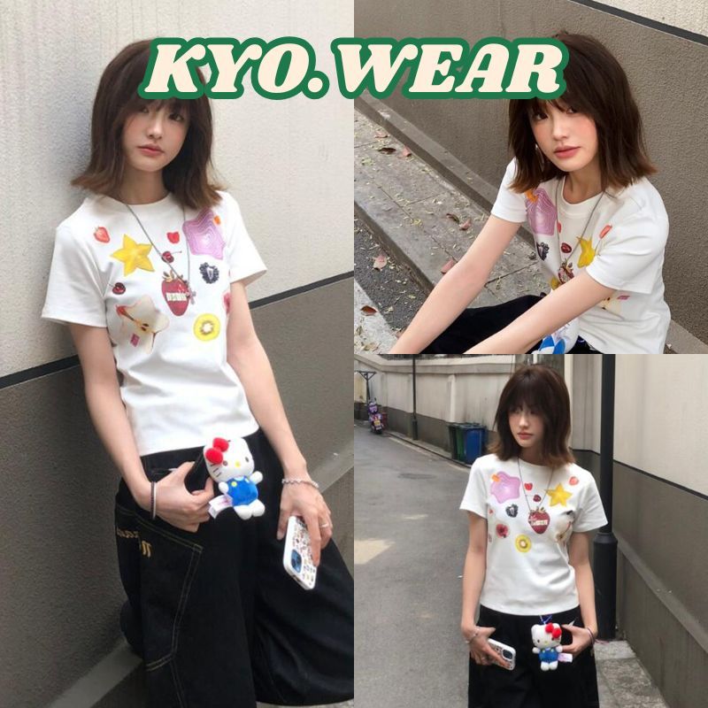 KYO 🌸【พร้อมส่ง】เกาหลีสไตล์แฟชั่น เสื้อยืดผู้หญิง  พิมพ์ลาย "Stars Fruits" ผ้าCOTTON  โคตรนุ่ม เสื้อคอกลม เสือใส่สบาย
