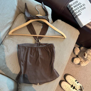 HOT 'พร้อมส่ง' เสื้อคล้องคอแบบผูก สไตล์จับจีบ ดีเทลจี้โลหะ เพิ่มความหรู มีบราในตัว FY10168