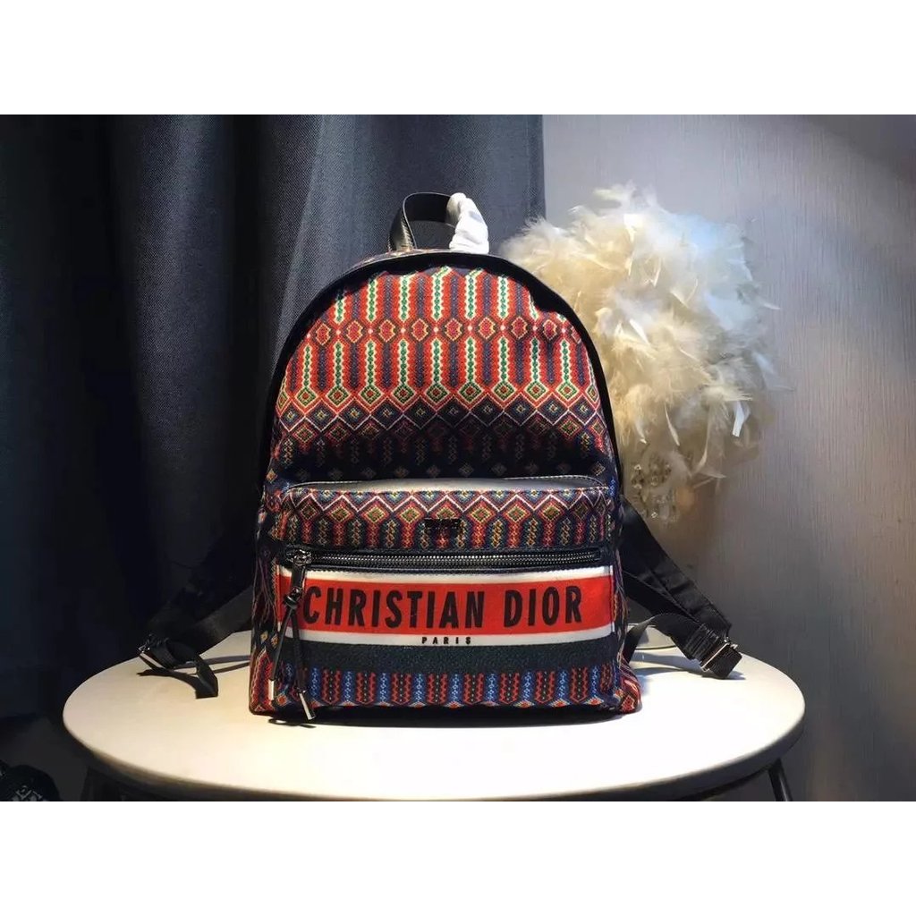 ((F2) Di @ หรือ Canvas และ Black Grain Touch Calfskin Backpack Backpack, Di @ หรือรายละเอียดโลโก้