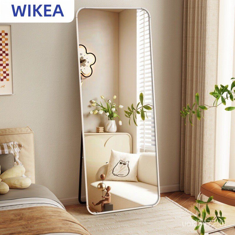 กระจกในครัวเรือน FGF2