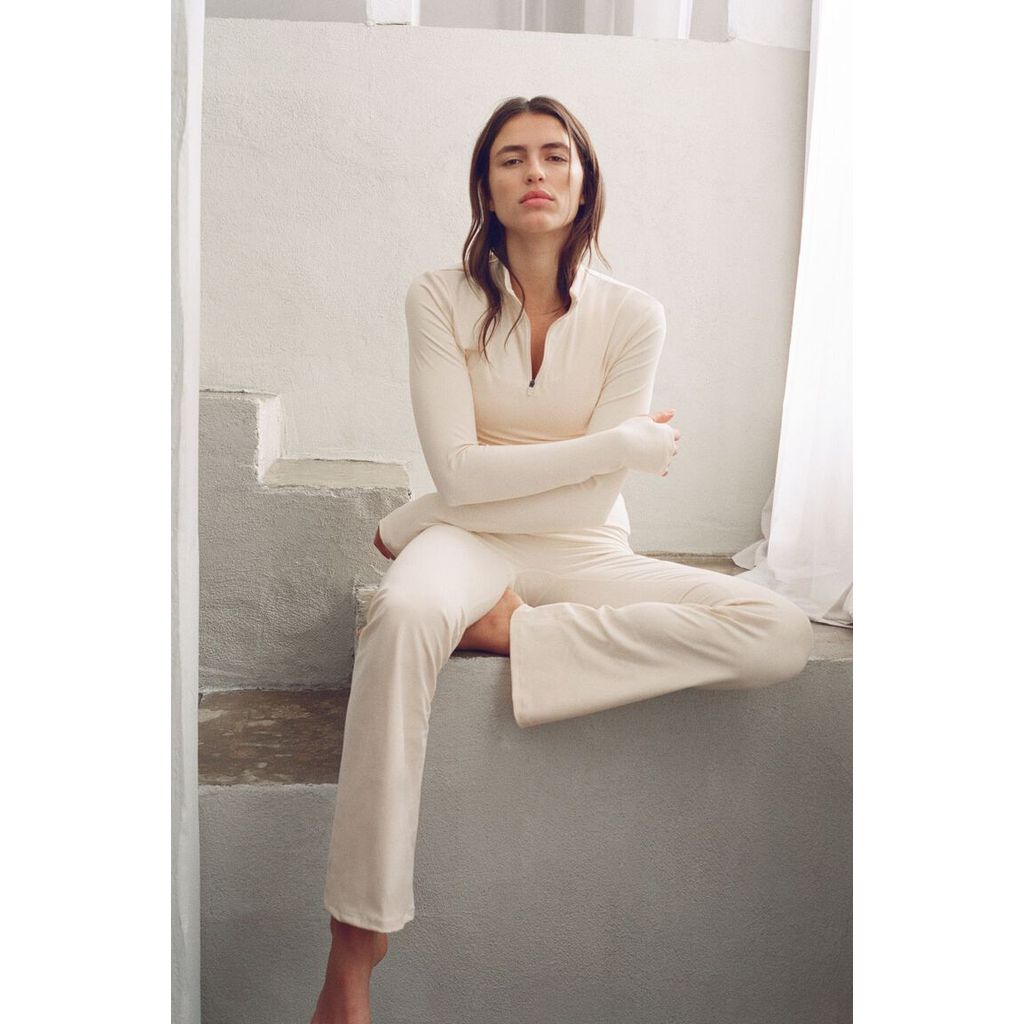 H&M(เอชแอนด์เอ็ม) แจ็กเก็ตสปอร์ตพร้อม SoftMove™ Women Sports jacket with SoftMove™ 1297608_4