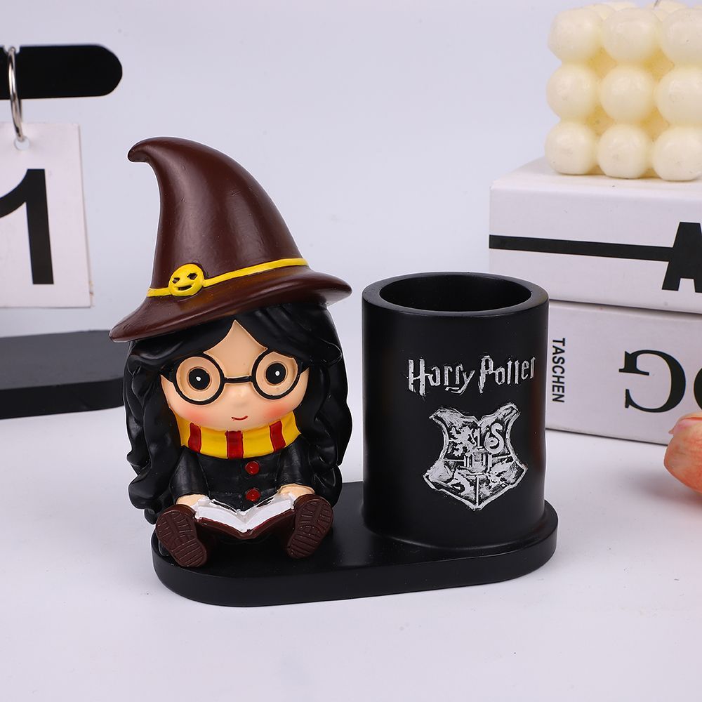 Ins ที่ใส่ปากกา Harry Potter ของขวัญสําหรับแฟน Simple Nordic เรซิ่นหัตถกรรมเครื่องประดับรูปนักเรียนน่ารัก % T260330