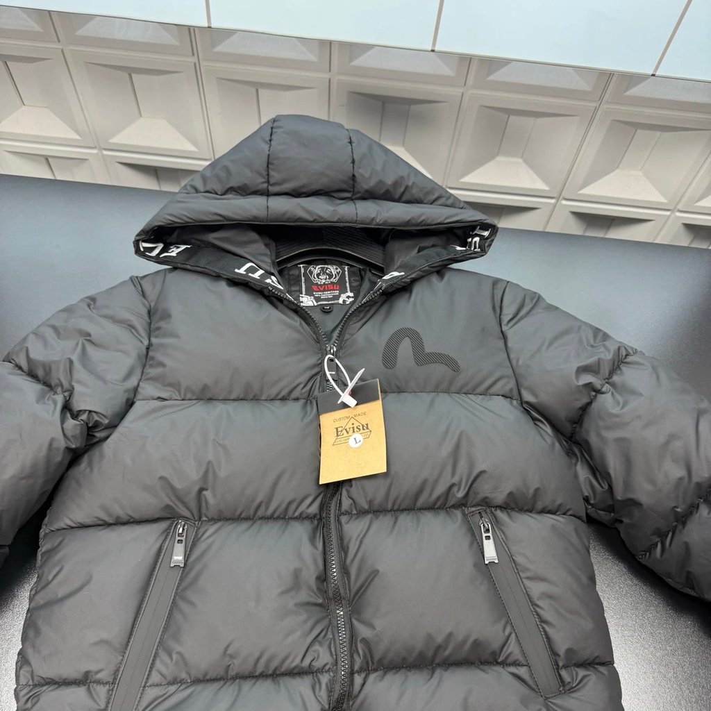 พร้อมจัดส่งทันที! Evisu God of Fortune Hooded Down Cushion Jacket แบบมีหมวกปักลาย