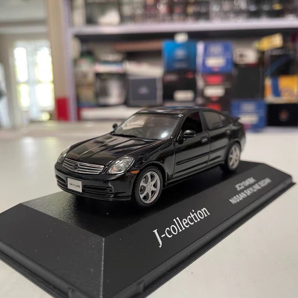 1: 43 JC Jingshang Nissan Nissan Skyline Sedan 300GT รถรุ่นสีดํา