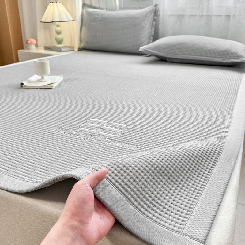 Ice Doudou Ice Silk Cool Mat ชุดสามชิ้น Class a Maother Baby Grade Cool เครื่องปรับอากาศ Mat ซักเครื