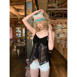 Lisaพร้อมส่ง🎐เสื้อสายเดียวผ้าลูกไม้คอวีดีไซน์โบว์สุดน่ารักเสริมฟ้องน้ำแขนกุดเสื้อครอปทรงเข้ารูป สไตล์สาวฮอตขุดเที่ยวสบา