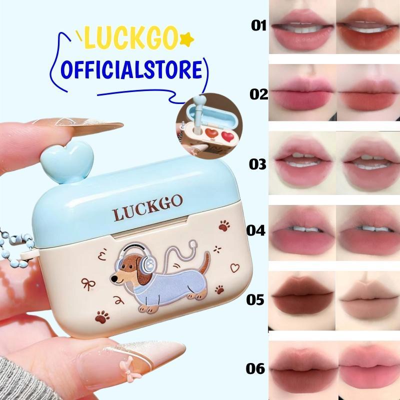 ลิปกลอสรูปหูฟังสุดน่ารักจาก LUCKGO โดดเด่นด้วยดีไซน์น่ารัก สีติดทนนาน และเม็ดสีแน่น เป็น