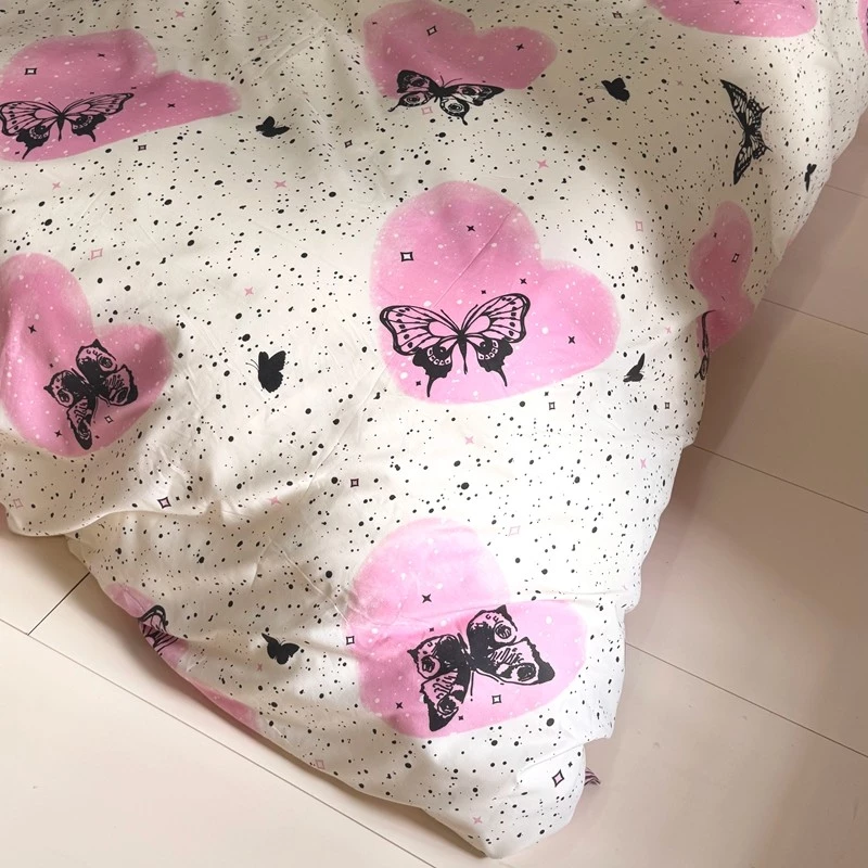 ชุดผ้าปูที่นอนลายหัวใจและผีเสื้อ พร้อมปลอกผ้านวมและปลอกหมอน 3.5/5/6 ฟุต thumbnail 4
