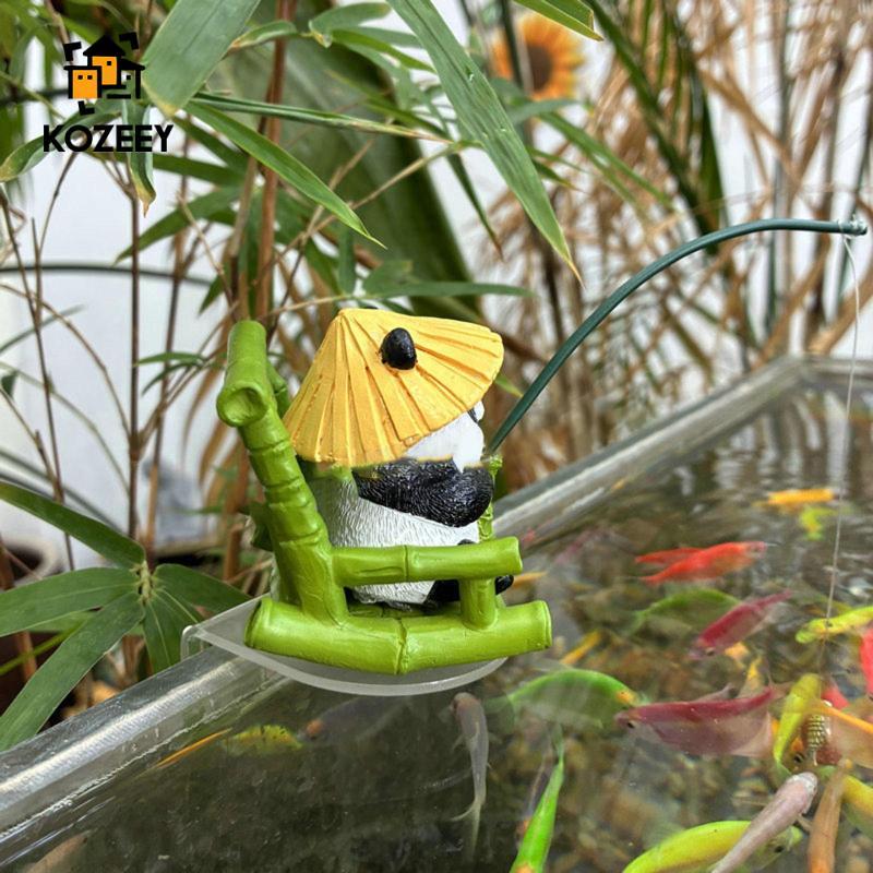 โคซี แพนด้าตกปลารูปปั้นสําหรับตกแต่งบ้านงานศิลปะคอลเลกชันภูมิทัศน์เครื่องประดับของขวัญขนาดกะทัดรัดสัตว์หุ่นเรซิ่นประติมากรรมสีเขี