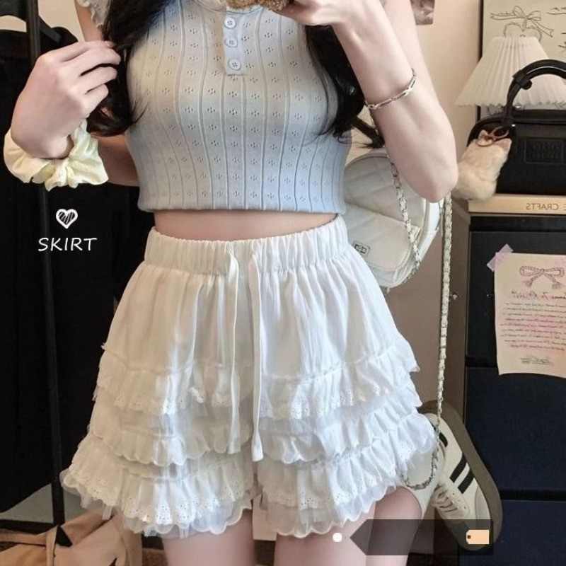 (ส่งจากไทย)กางเกงขาสั้น ลูกไม้ เอวสูงไม่รัดรูป เข้ารูปสวย ทรงสวยมาก