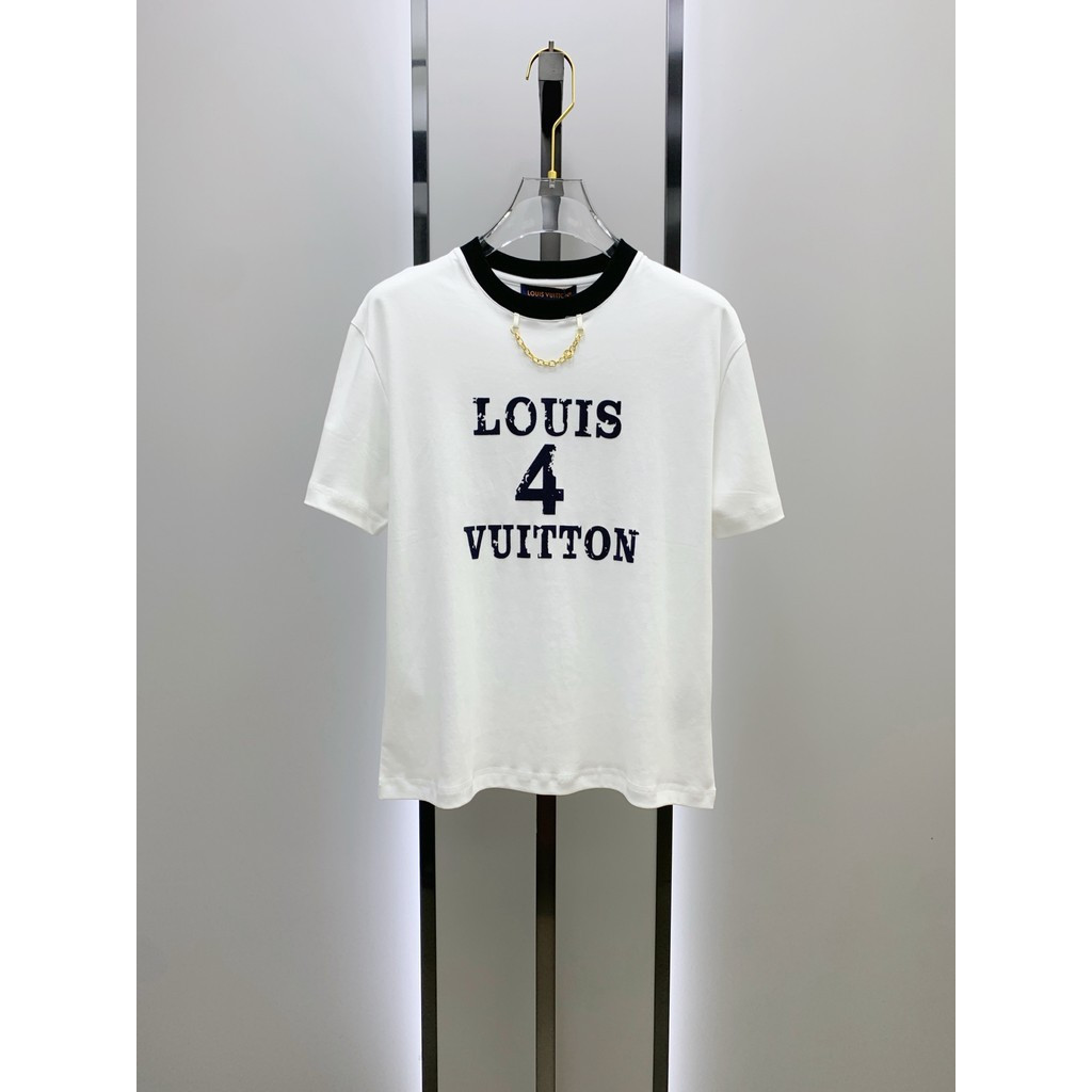 L * V2026 ต้นฤดูใบไม้ผลิสไตล์ใหม่แขนสั้นเสื้อยืดผู้ชายผู้หญิงคู่สบาย Breathable Bottoming ภายในเสื้อ