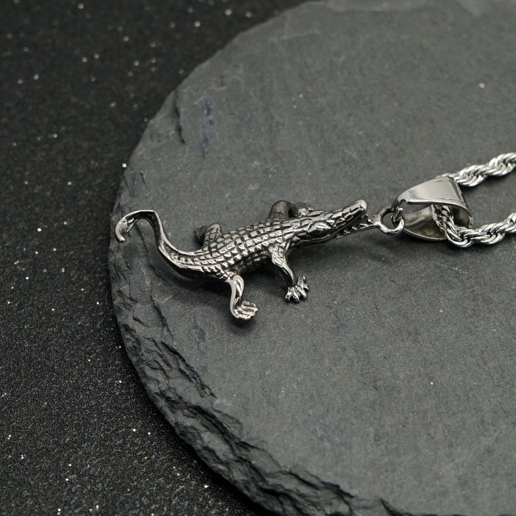 จระเข้ยุโรปอเมริกันย้อนยุคสร้อยคอจี้เครื่องประดับGecko Lizardชายอินเทรนด์Hip-Hop Coolสไตล์All-Match 