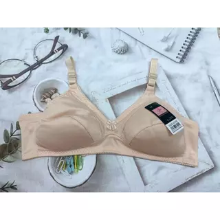 B2010 เสื้อในไร้โครง มี 2ตะขอ คัพ B ส่งจากกรุงเทพ ใส่สบายมาก Women Clothing Lady ผู้หญิง Underwear