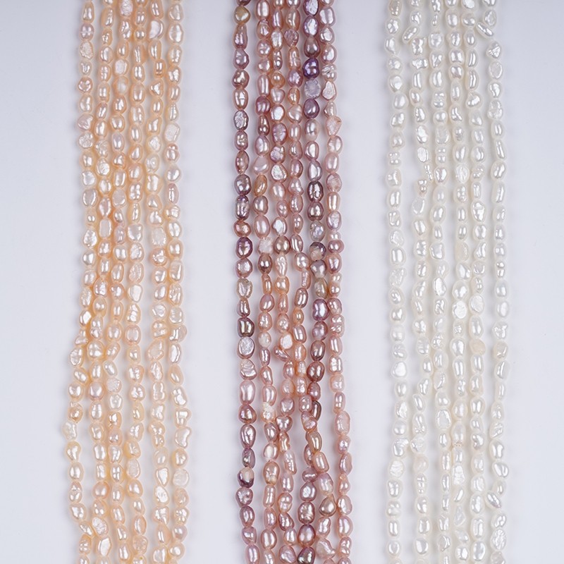 มุกบารอก สีธรรมชาติ Ø3-4 มม. ความยาว 18 ซม. สำหรับทำเครื่องประดับ