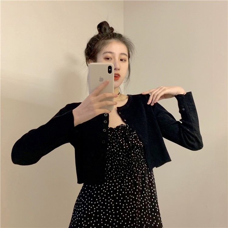 VF - Realpict! Bailey Crop คาร์ดิแกนถัก Cardi Crop Bailey ปุ่มเสื้อ Crop