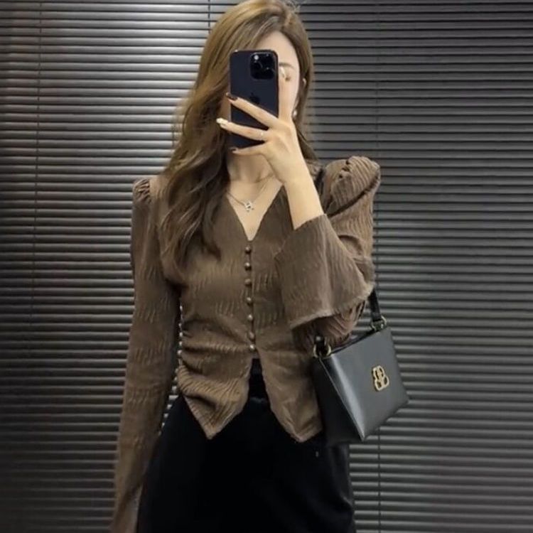 2026 แฟชั่น 2026 ฝรั่งเศส Chanel สไตล์ Classy V คอไหล่ Pads Flared แขนเสื้อผู้หญิงต้นฤดูใบไม้ร่วงออก