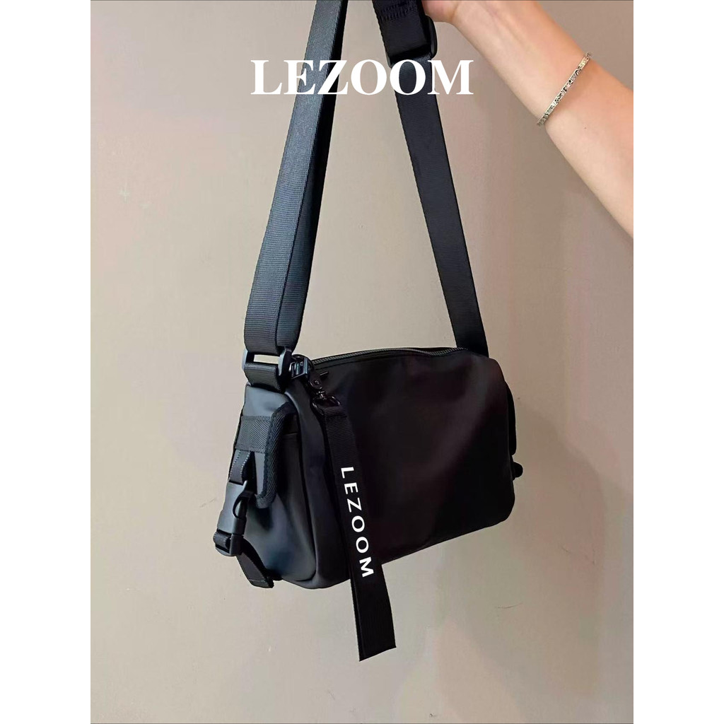 กระเป๋ากันน้ำสไตล์มินิมอลทันสมัย เหมาะสำหรับทั้งชายและหญิง ตามเทรนด์