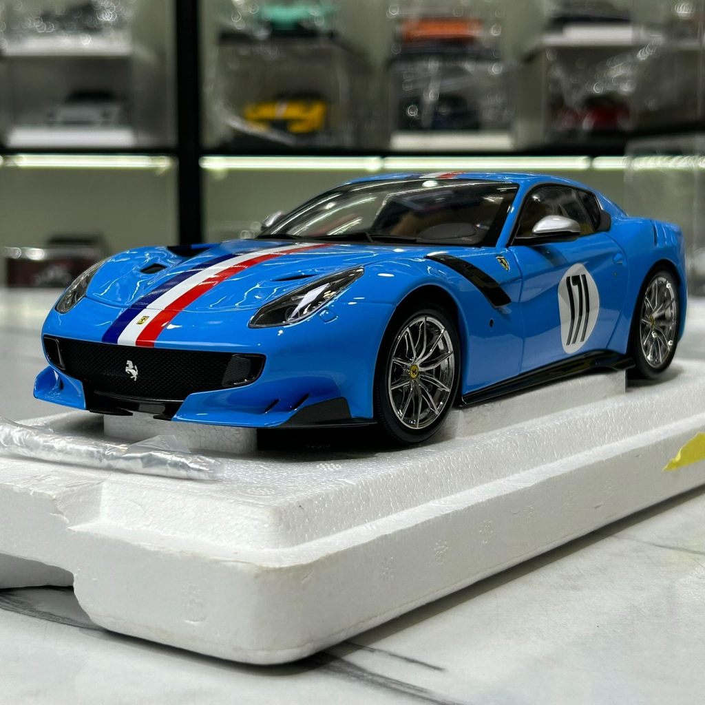 [คลังสินค้าพร้อม] BBR 1: 18 Ferrari Ferrari F12 TDF Limited Edition จําลองรถเปิดเต็มรูปแบบรุ่นยี่ห้อ