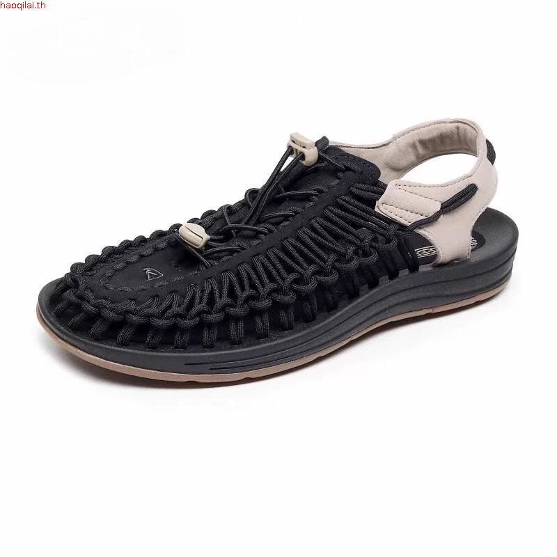 Keen Uneek ของแทั (สีขาว/สีดำ) รองเท้าแตะกีฬากลางแจ้ง ทำด้วยมือ 100% ระบายอากาศได้ดี ใส่ได้ทั้งชายแล