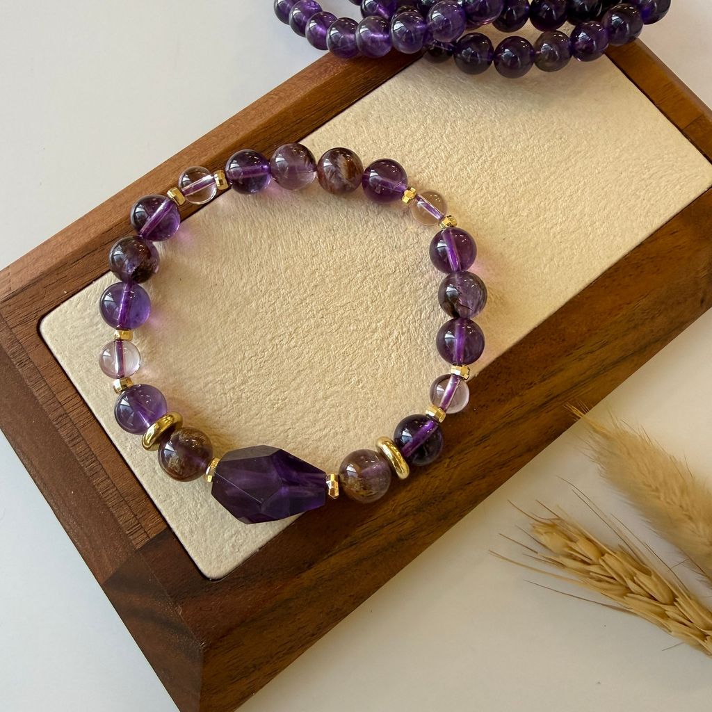 L1945 : Amethyst , Phantom Amethyst & Lavender Amethyst (6-10mm)