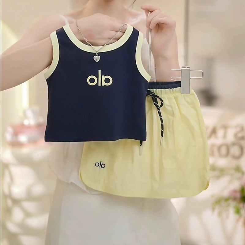 พร้อมส่งจากไทย ชุดเซ็ตเด็กผู้หญิง เสื้อสีกรมสายเดี่ยว + กระโปรงสีเหลือง(มีกางเกง) เนื้อผ้าเบาบาง ใส่เย็นสบาย OL030