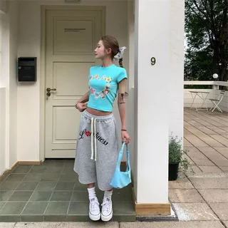 กางเกงขากว้างหลวม Retro Love Letter สำหรับซีซันร้อน แฟชั่นอินเทรนด์และสวมใส่สบาย เหมาะสำหรับแต่งตัวลำลอง