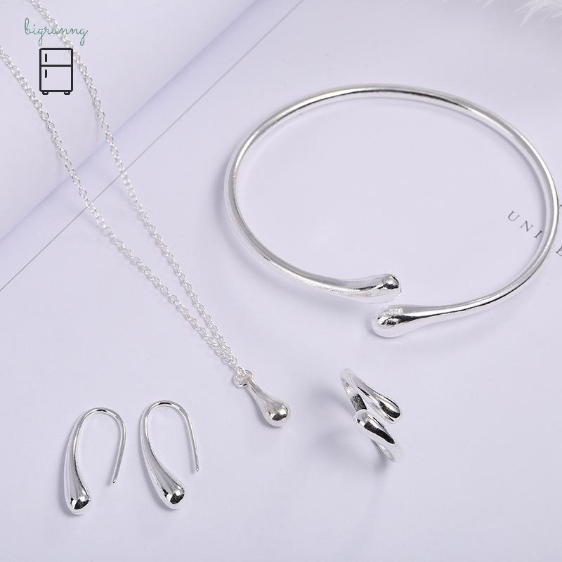 [BRN] ชุดเครื่องประดับลายหยดน้ำ ประกอบด้วยแหวน สร้อยคอมือ และต่างหู สำหรับผู้หญิง เหมาะสำหรับงานแต่ง