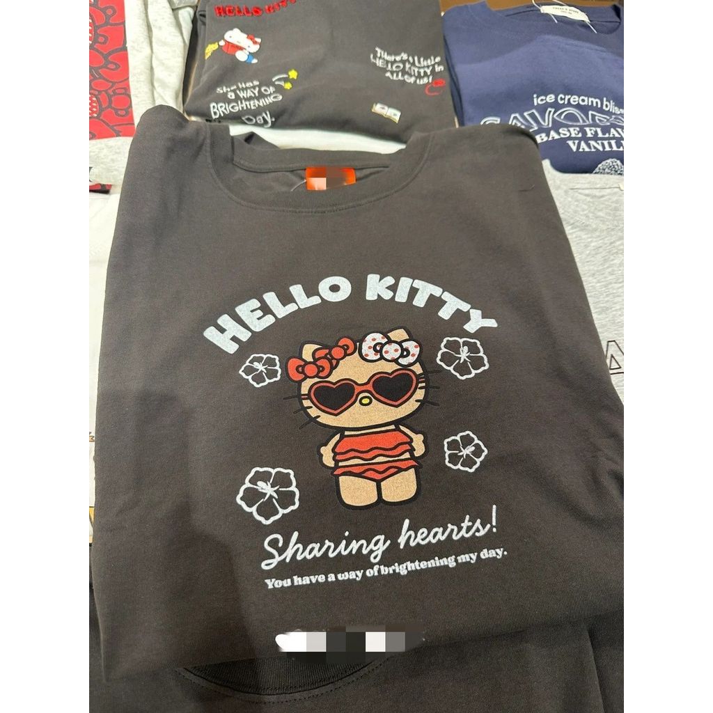 เสื้อยืดแขนสั้นottonบริสุทธิ์ พิมพ์ลาย hello kitty สำหรับทั้งผู้ชายและผู้หญิง