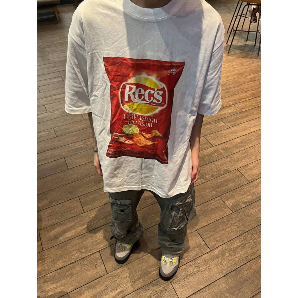 COD2024 National Trend *** Hip-Hop Fun Potato Chips พิมพ์เสื้อยืดแขนสั้นผู้ชายผู้หญิงฤดูร้อนหลวมครึ่