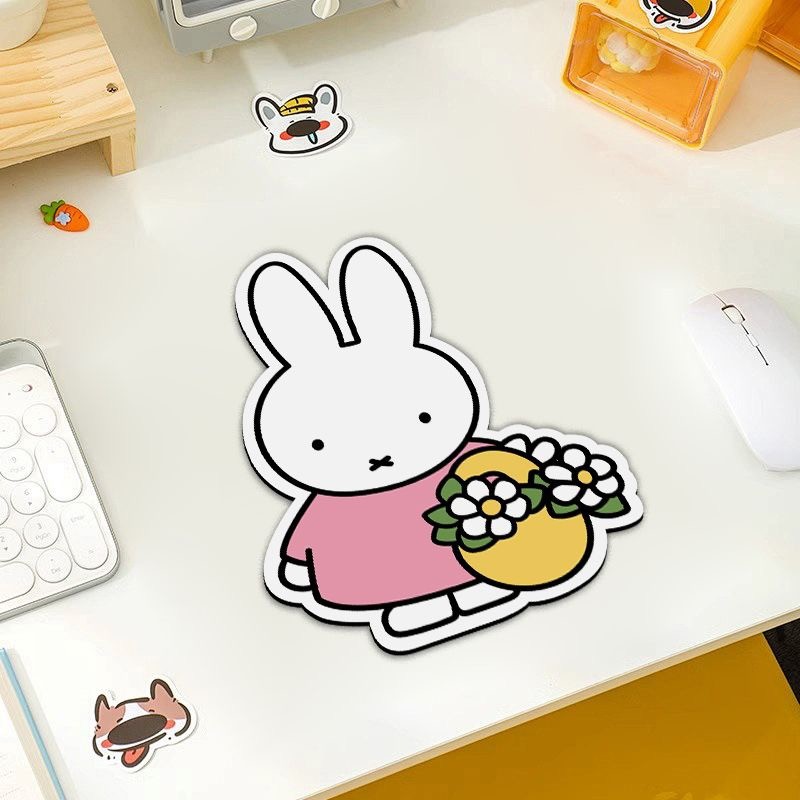 Miffy Bunny แผ่นรองเมาส์กันน้ํากันลื่น
