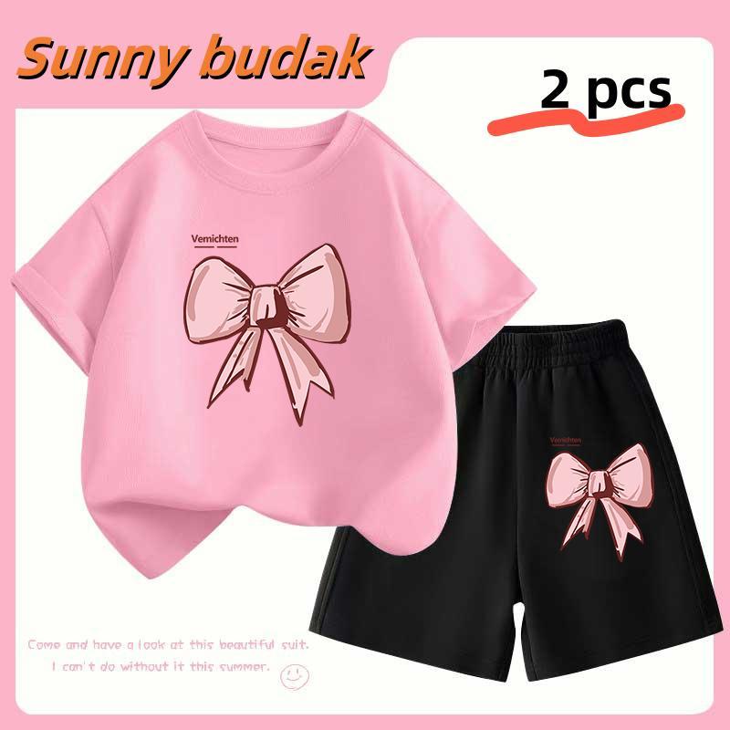 [COD]สินค้าใหม่ พร้อมจัดส่ง สินค้าถึงไทยแล้ว รองรับ  Express ชุดเด็ก เสื้อแขนสั้นและกางเกงขาสั้น ลายการ์ตูนโบว์สีชมพูน่า