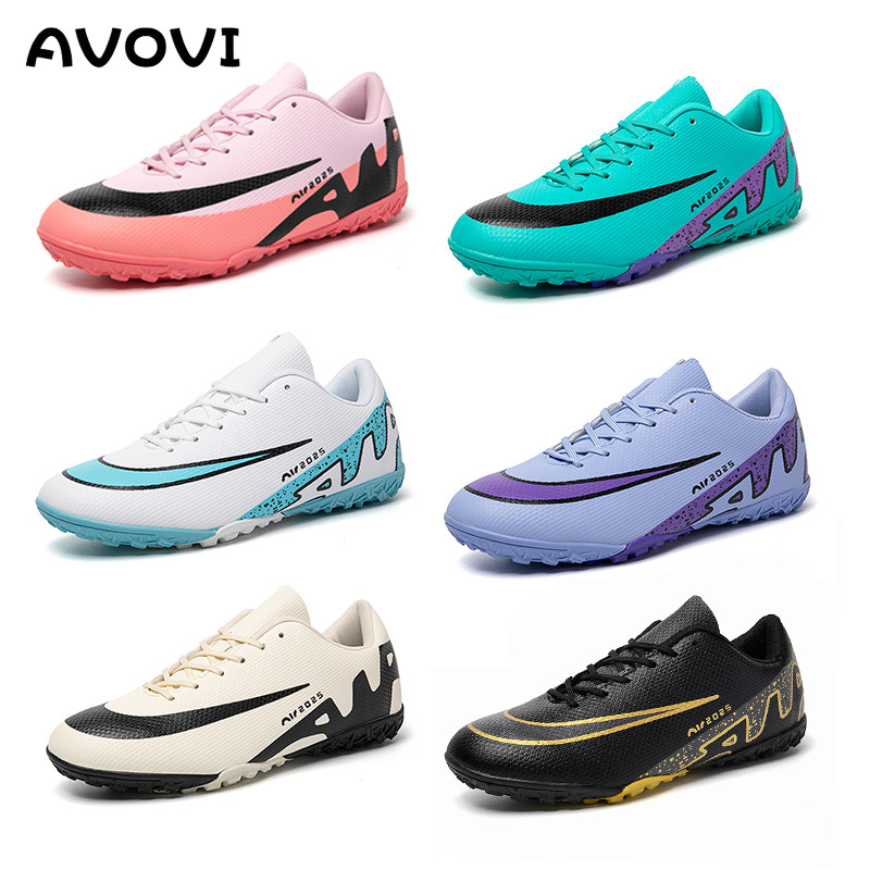 รองเท้าฟุตบอลในร่มรุ่นล่าสุด รองเท้าฟุตบอลสำหรับเยาวชน เหมาะสำหรับกีฬากลางแจ้งและฟุตบอลห้าคน มี 6 สี ขนาด 32-46