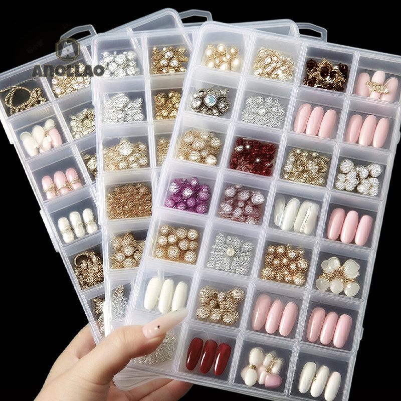 กล่องพลาสติกใส 28 ช่อง เหมาะสำหรับลูกปัด อุปกรณ์งาน DIY พร้อมช่องสำหรับยึดการ์ดAnollao