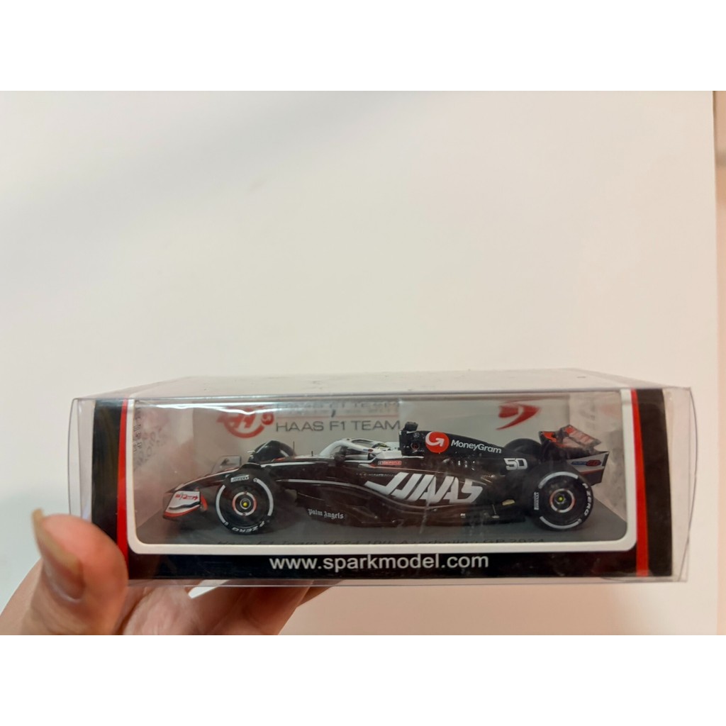 SPARK 1/43 Bellman Ace Belle F1 2024 รถรุ่น Oliver Bearman Haas VF-24 #50 เคสป้องกันพีวีซีฟรีที่ยังไ