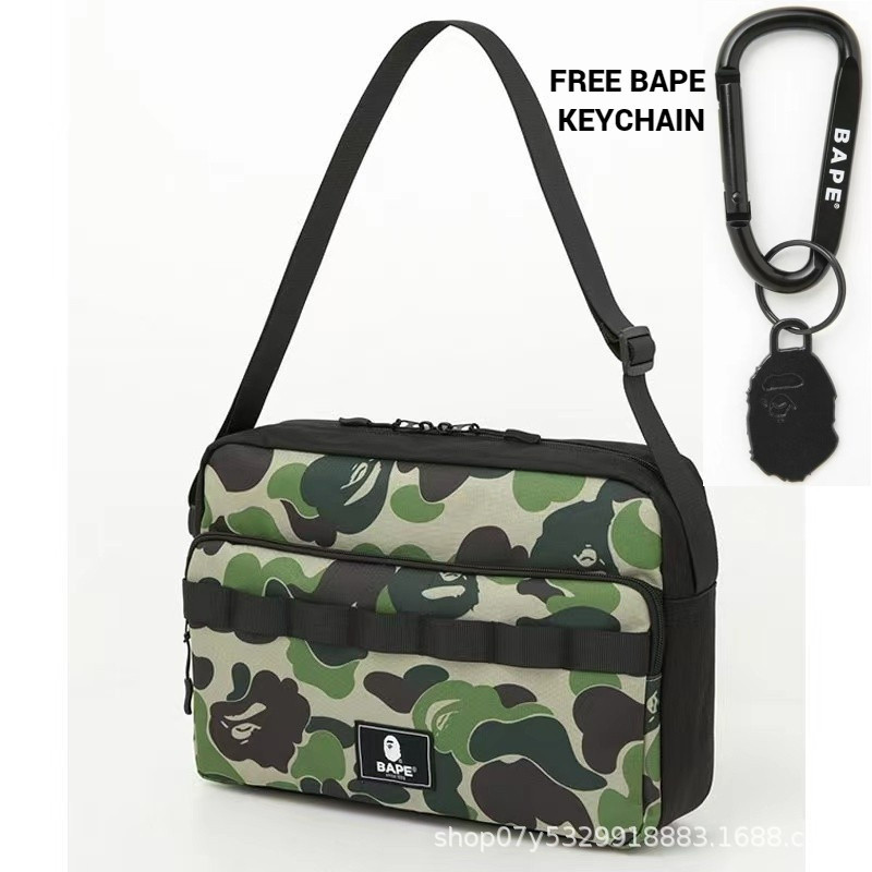 BAPE ape กระเป๋าลายพรางนิตยสาร กระเป๋าสะพาย กระเป๋าสะพาย แถมฟรีพวงกุญแจ bape
