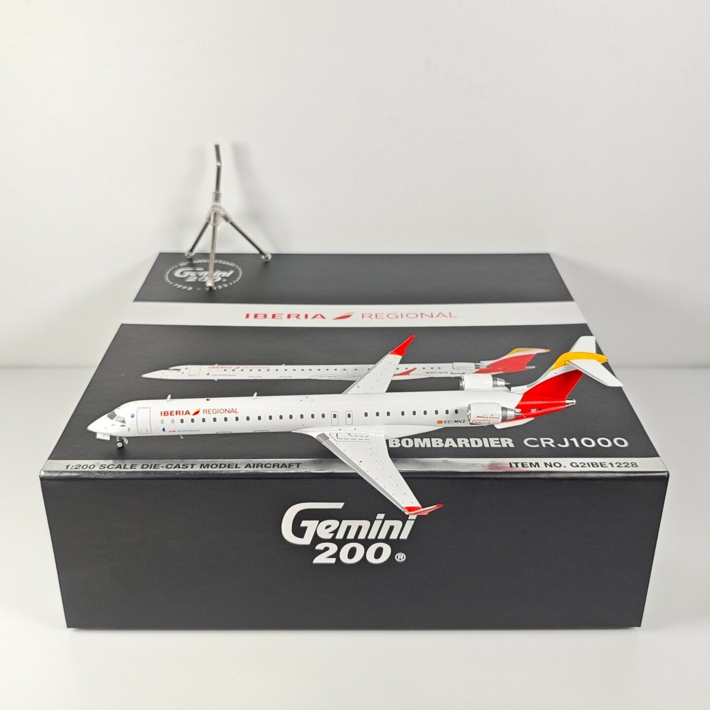 GeminiJets G2IBEI1228 1: 200 สายการบินสเปน CRJ1000 EC-MVZ โลหะผสม