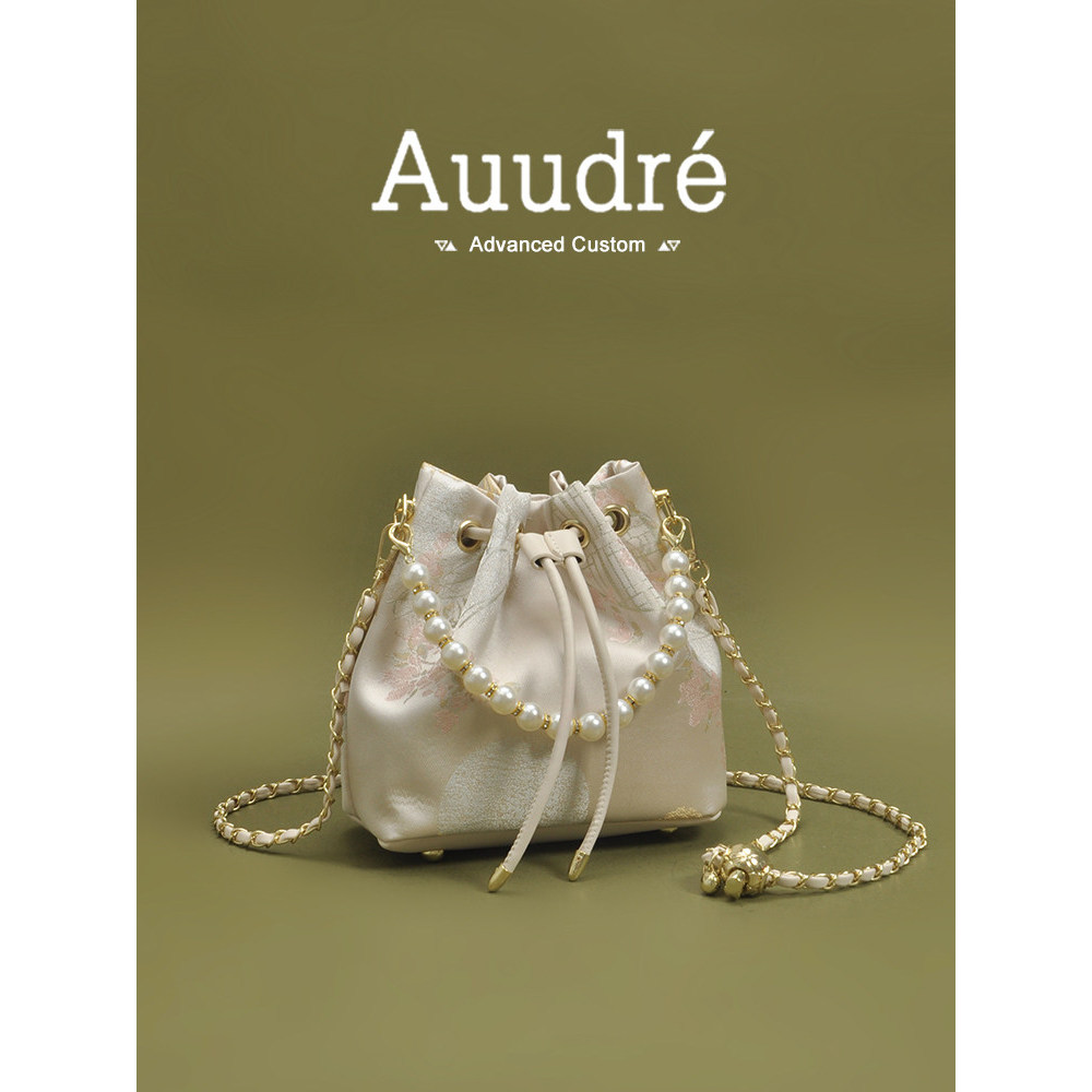 กระเป๋า กระเป๋าถัก กระเป๋าผู้หญิง Auudre New Chinese Pearl Bucket Bag