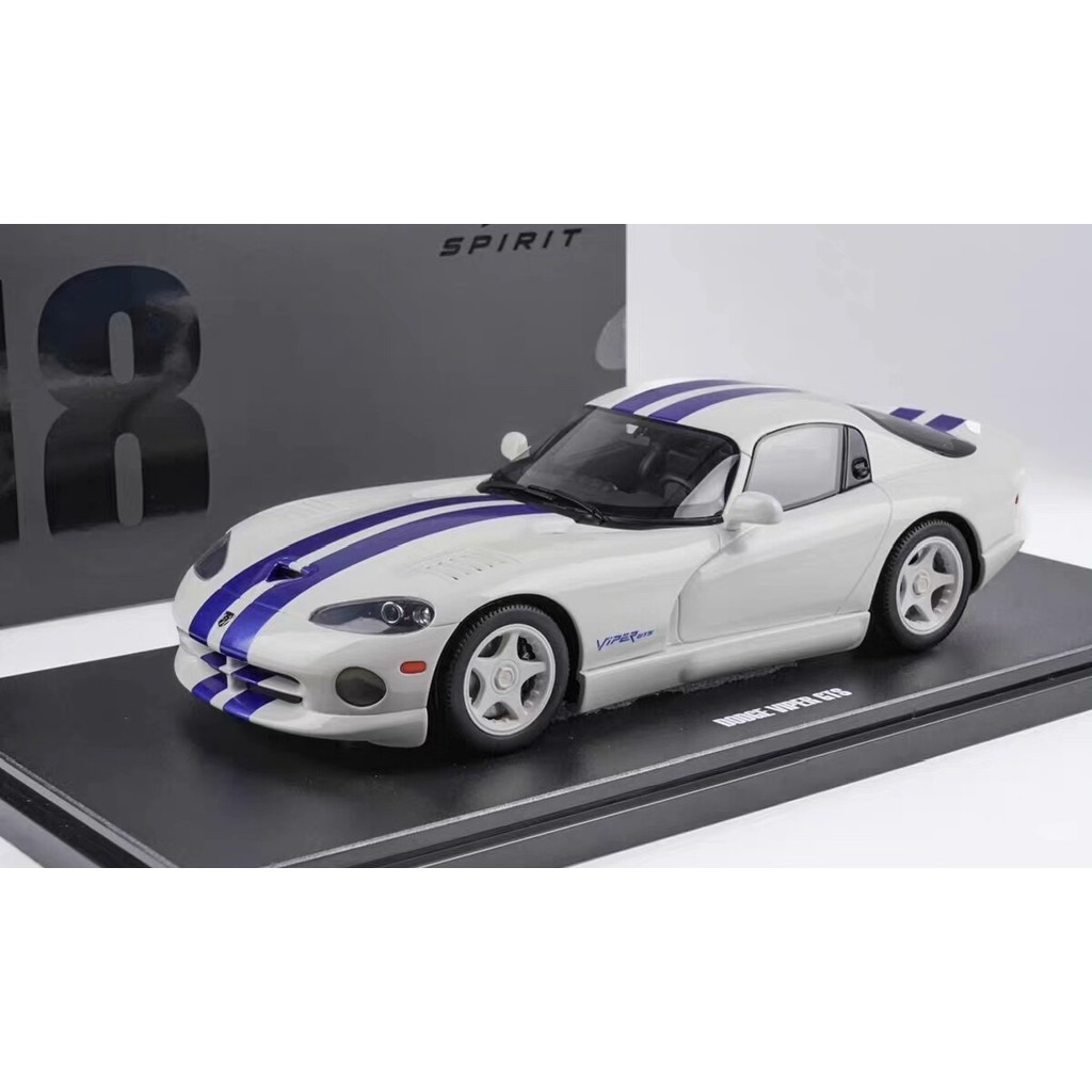 1996 DODGE VIPER DODGE VIPER GTS GT Spirit 1: 18 โมเดลรถจําลองสีขาว